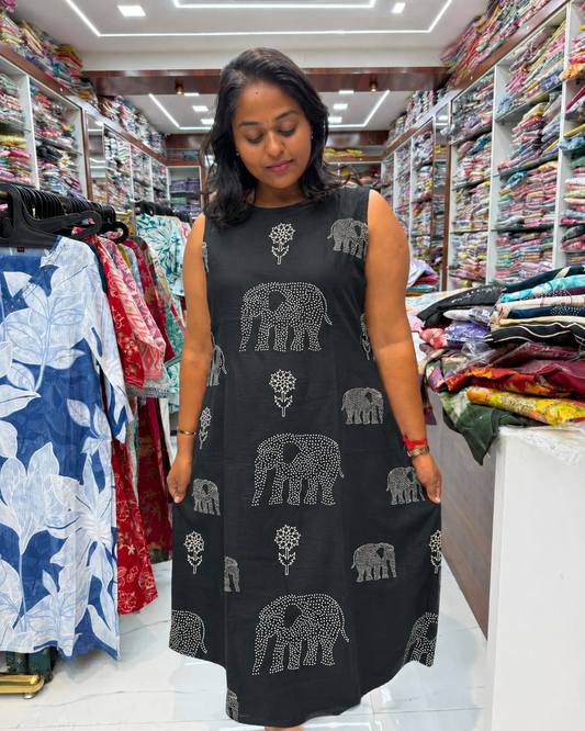 Spun Cotton Halter Neck Trendy Elephant Black Co Ord Set - RYCS10