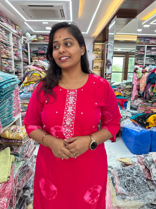 Silk Georgette Rani Pink Tie & Dye Round Neck Kurthi