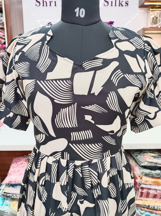 Trendy Budget Gown Black - ABG02