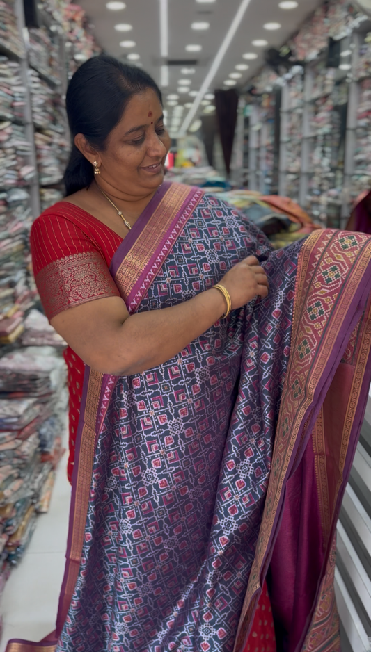 Batik with Zari Border Silk Saree - SS03