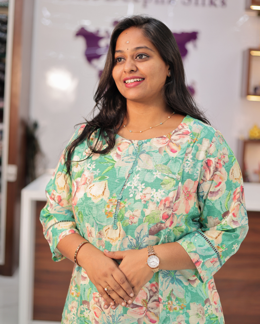 Bright & Vibrant Soft Wrinkle Aline Kurti - AVAK10