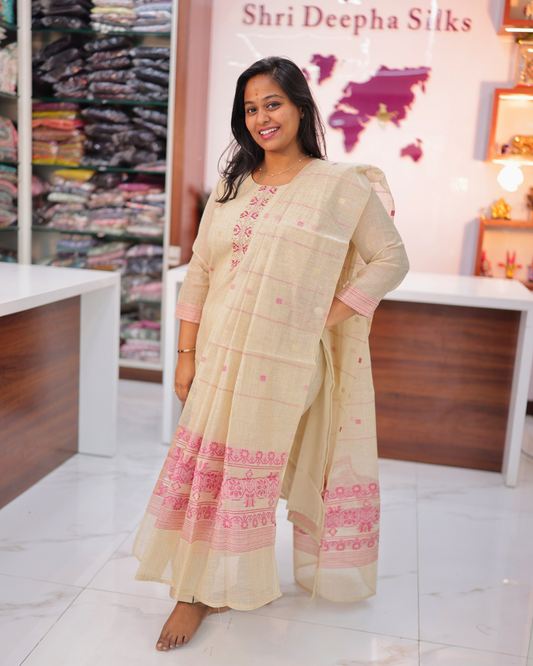 Traditional Pattu Style Weaving Silk 3 Pcs Salwar Set - VNSS14