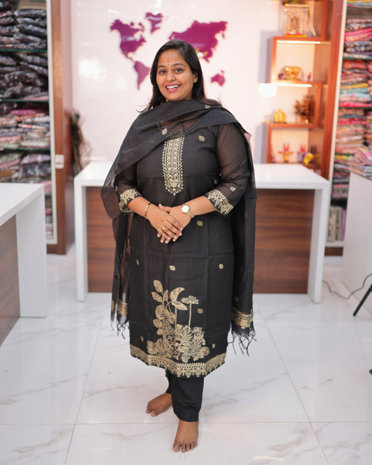 Traditional Pattu Style Weaving Silk 3 Pcs Salwar Set - VNSS13