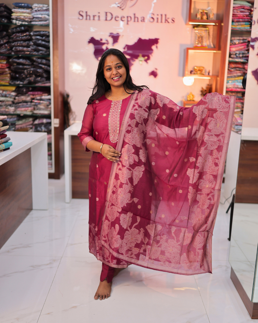 Traditional Pattu Style Weaving Silk 3 Pcs Salwar Set - VNSS12
