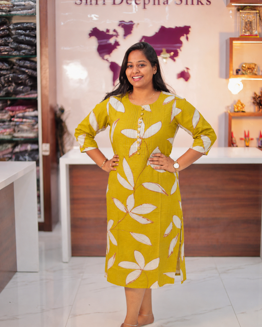 Bright & Vibrant Soft Wrinkle Aline Kurti - AVAK25