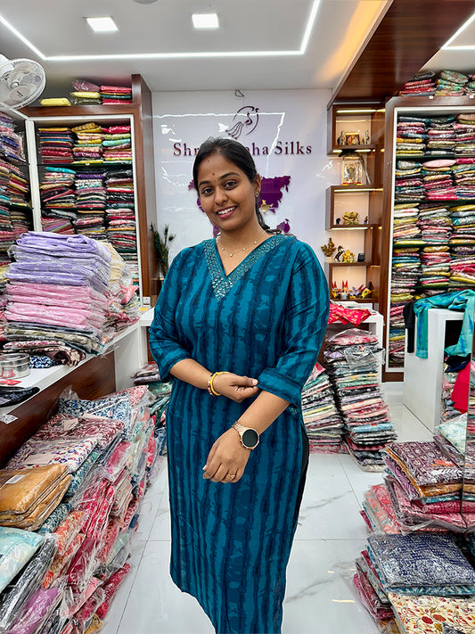 Spun Cotton Mirror work Kurthi with pocket